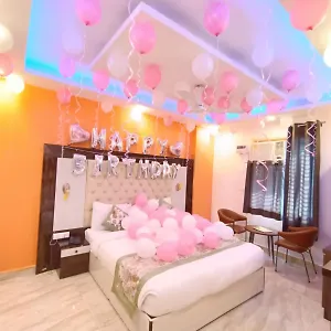 Pearl Crown New Delhi