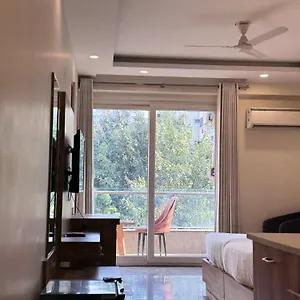 Golf View Sakura 3* Gurgaon